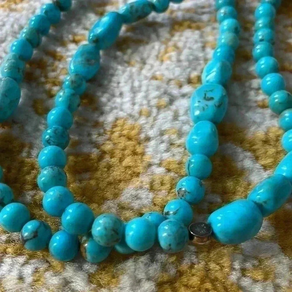Set of genuine, turquoise, single strand necklace, and bracelet NWOT - Picture 3 of 5